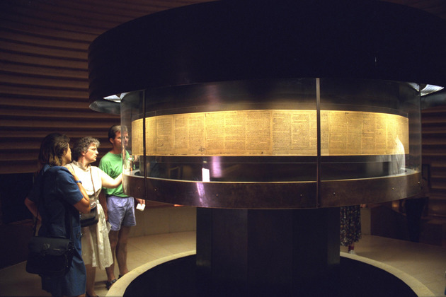 É possível que a Bíblia tenha sido manipulada?