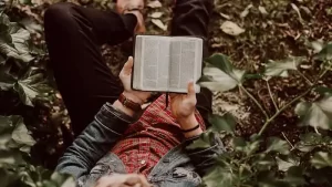 Como a Bíblia é dividida?