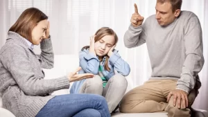 O Perigo da Abdicação e do Autoritarismo